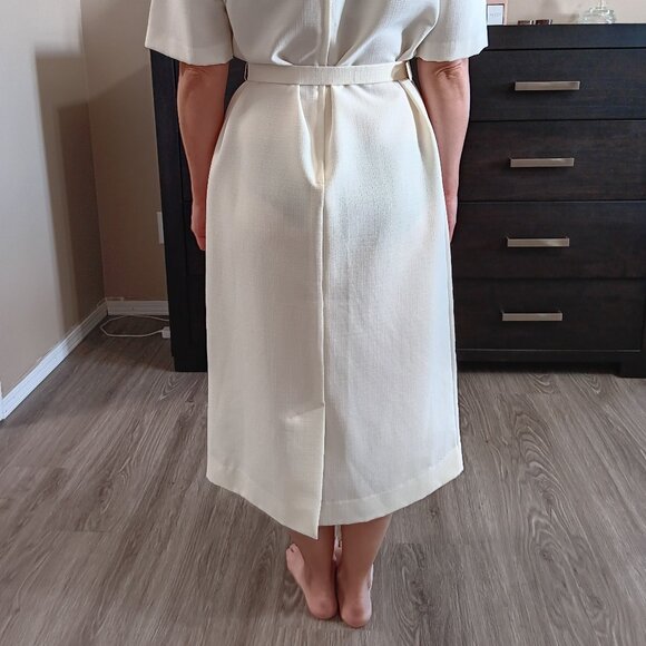 Vintage D'Allaird's 80s Cream Sheath Dress: Belted Midi, Made in Canada. Size M - Picture 4 of 7